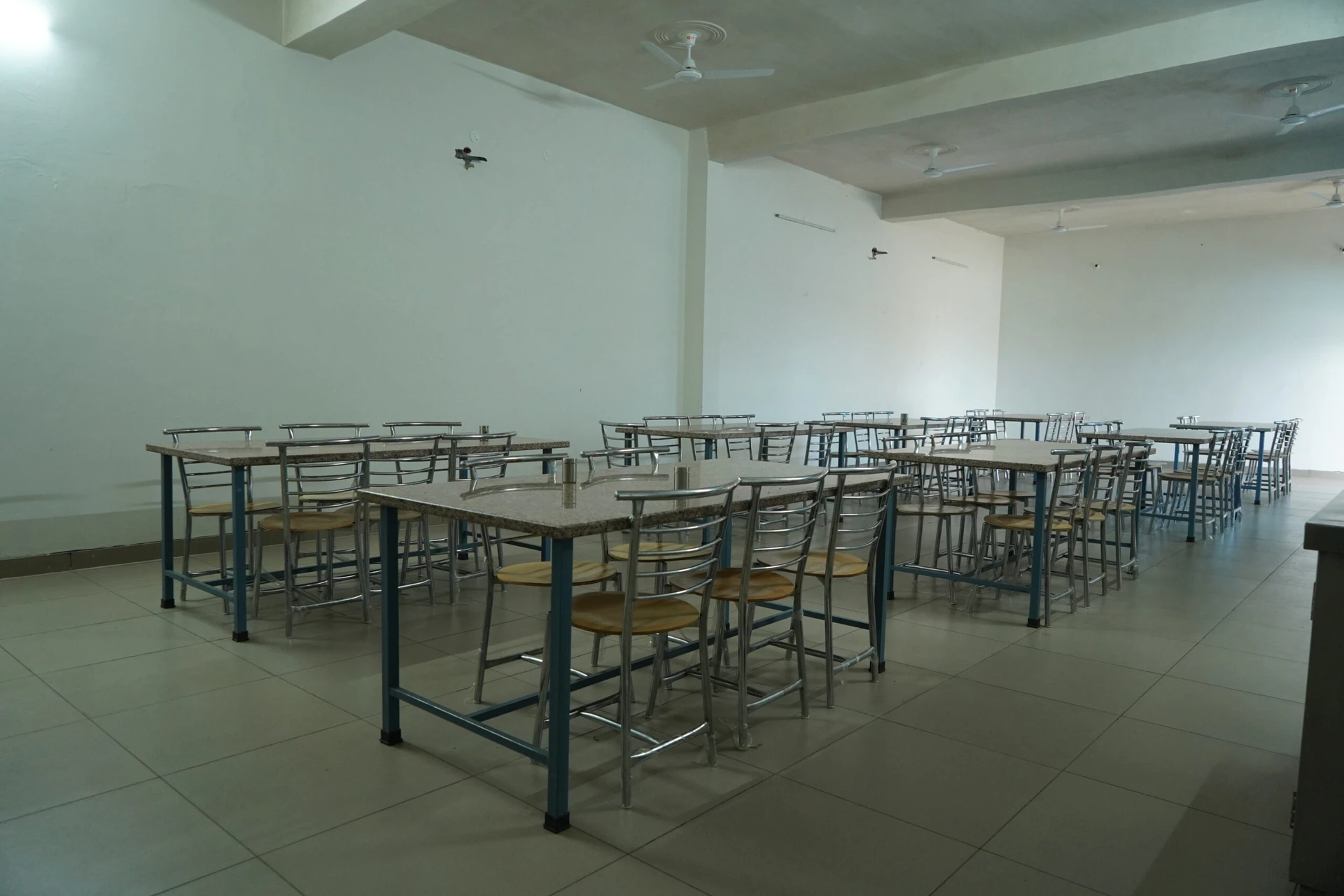 Mess at Sunrise Public School — photograph 1